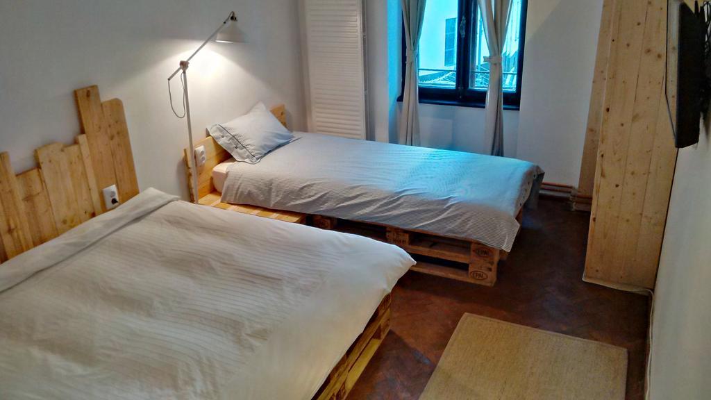 Victoria Poshtel Bucharest Hostel Ruang foto