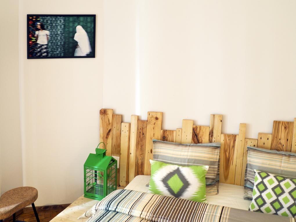 Victoria Poshtel Bucharest Hostel Ruang foto