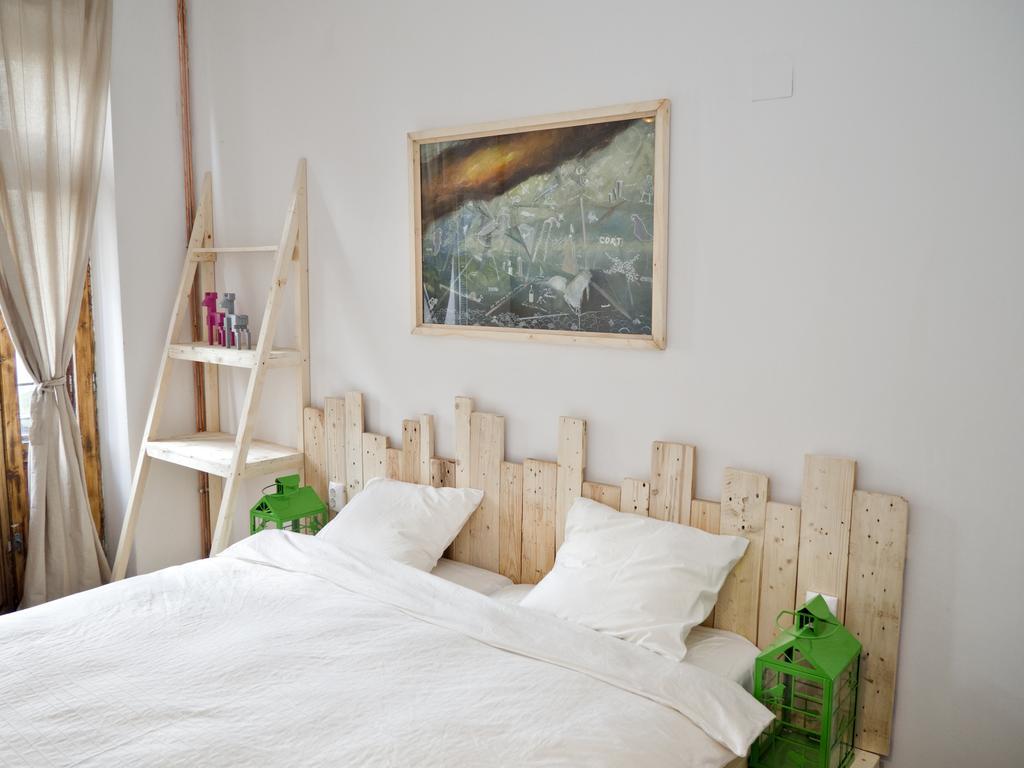Victoria Poshtel Bucharest Hostel Ruang foto