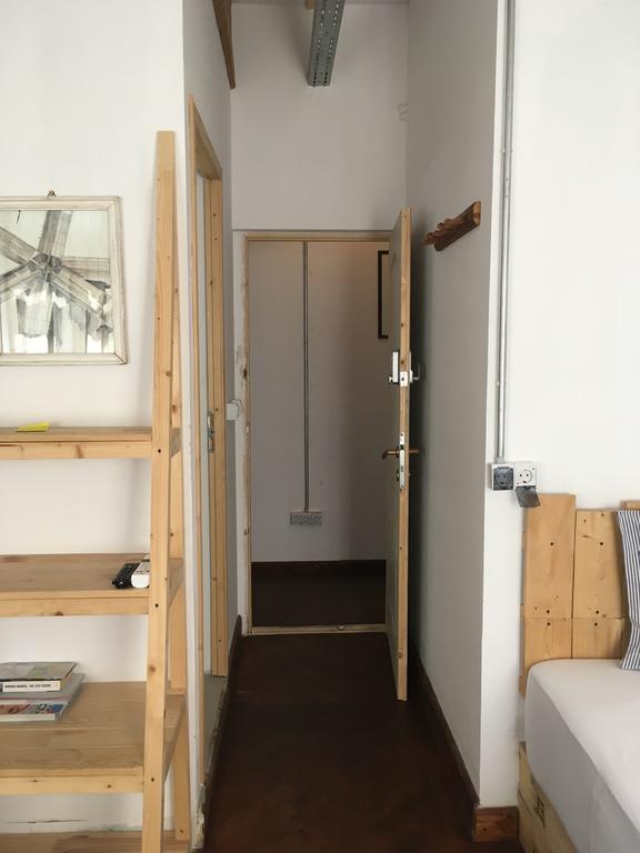 Victoria Poshtel Bucharest Hostel Bagian luar foto